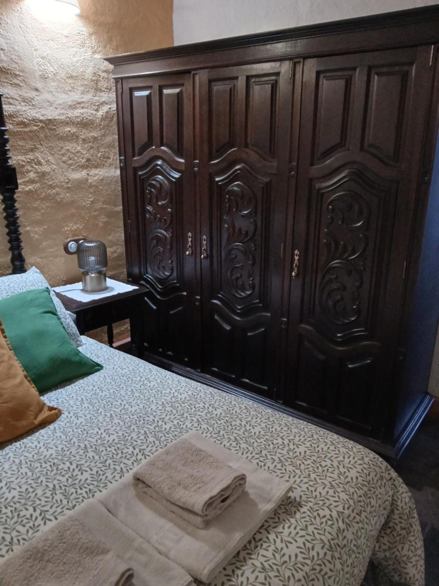 Mirador De Fuentes Guest House Fuentes De Leon Exterior photo