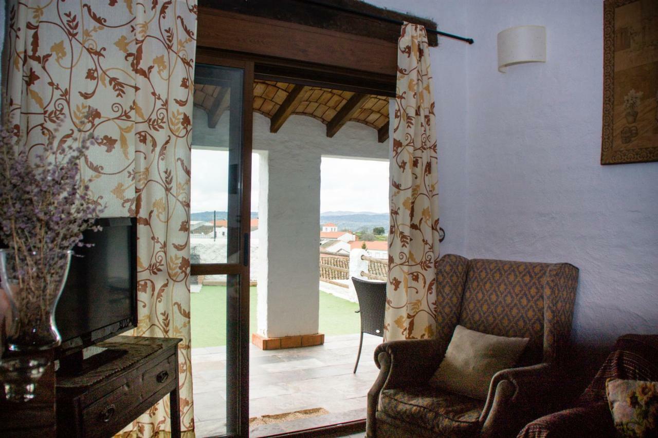 Mirador De Fuentes Guest House Fuentes De Leon Exterior photo